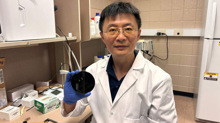 Researchers at SIUC use AI to improve bacteria detection. Why it’s important