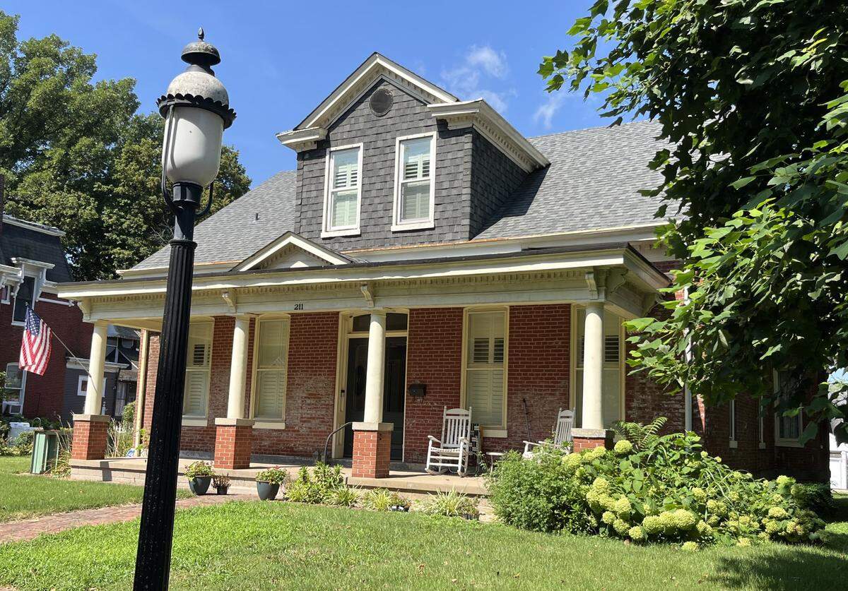 211 Abend St. in Belleville