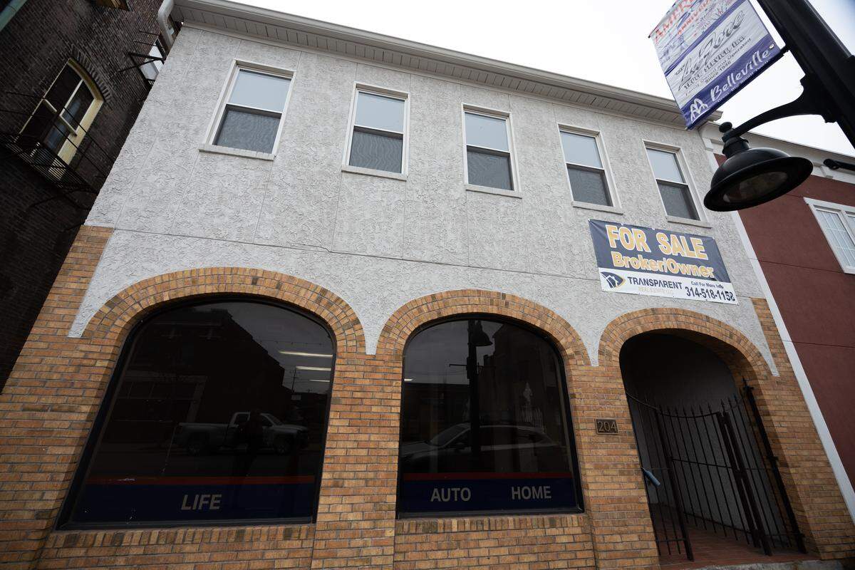 The front entrance to the property at 204-206 West Main Street in Belleville. On the left side is the entrance to the first-floor commercial space. On the right is access to the upper-level residence.