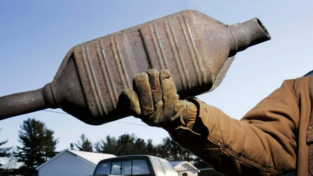 A catalytic converter is seen at Industrial Metal Recycling, Friday, Jan. 26, 2007, in Oakland, Maine. Thieves have long targeted car stereos, air bags, halogen headlights, even pocket change from the ashtrays. But now they are crawling under vehicles and cutting away the catalytic converters for the precious metals inside. (AP Photo by Robert F. Bukaty)