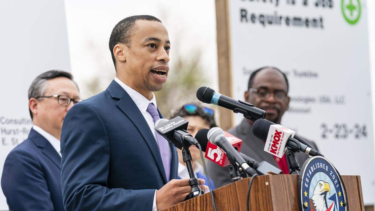 Edward York, a staff member for U.S. Sen. Tammy Duckworth, D-Illinois, speaks during a groundbreaking ceremony for the start construction on the main sewer line on Monday, April 1, 2024, in Cahokia Heights. 