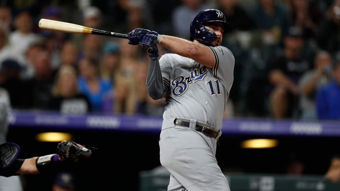 Thank goodness the St. Louis Cardinals didn’t sign Mike Moustakas
