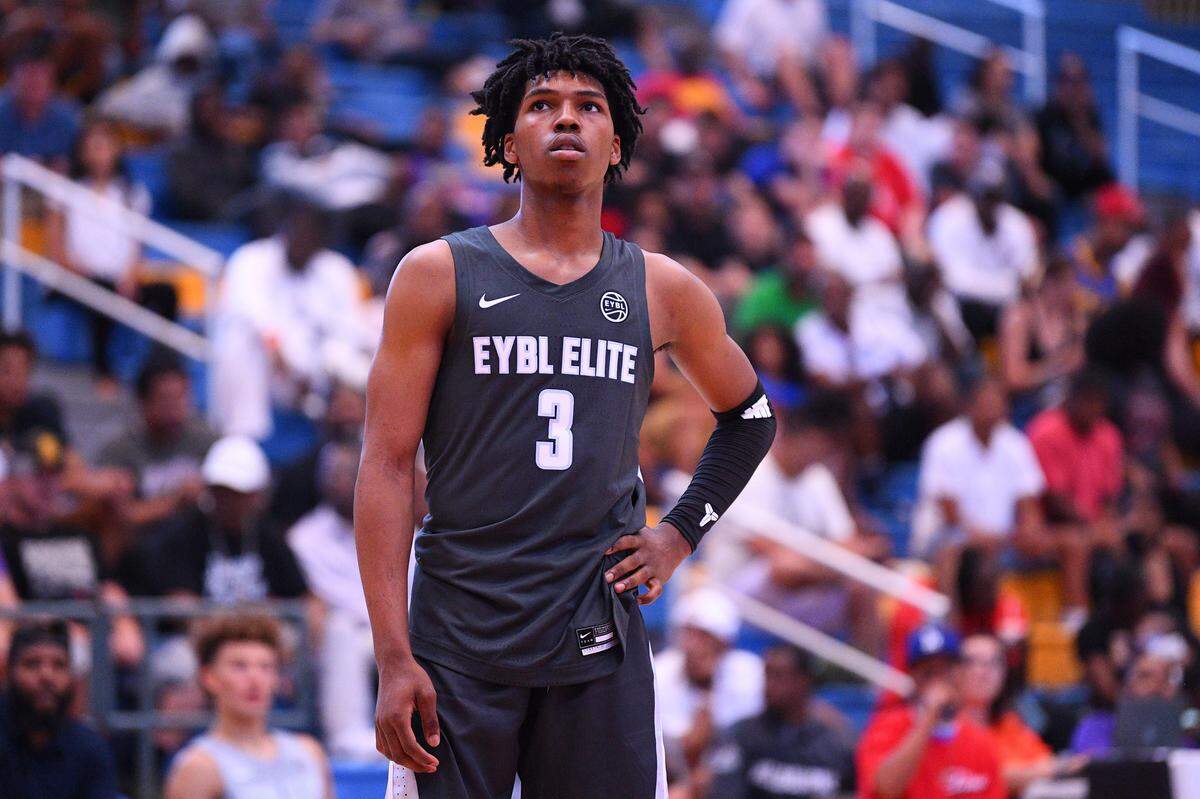 Caleb Love looks on during the Nike Academy Showcase Game on August 10, 2019 at the Los Angeles Southwest College in Los Angeles, CA. (Photo by Brian Rothmuller/Icon Sportswire) (Icon Sportswire via AP Images)