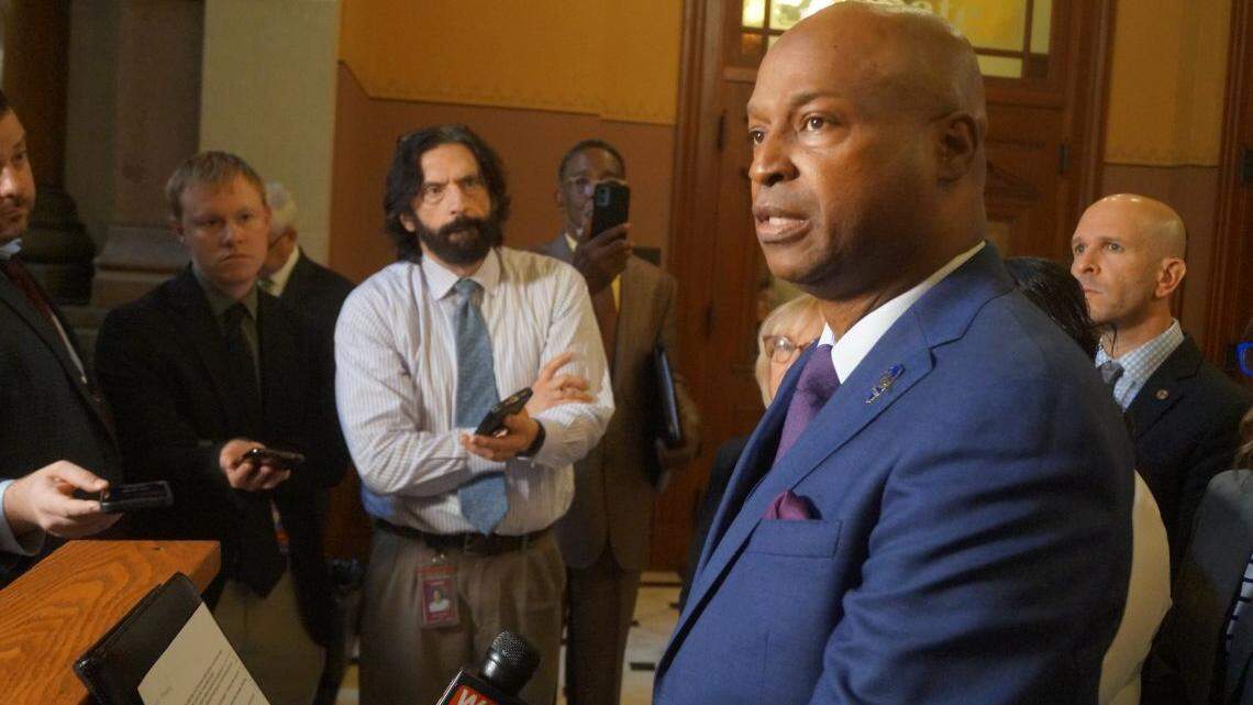 Top Democrats say they would consider some changes to Illinois’ SAFE-T Act