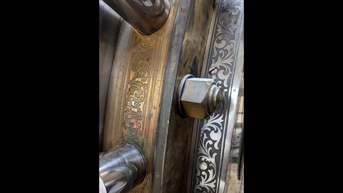 Detail of the vault door at the former Belleville Savings Bank