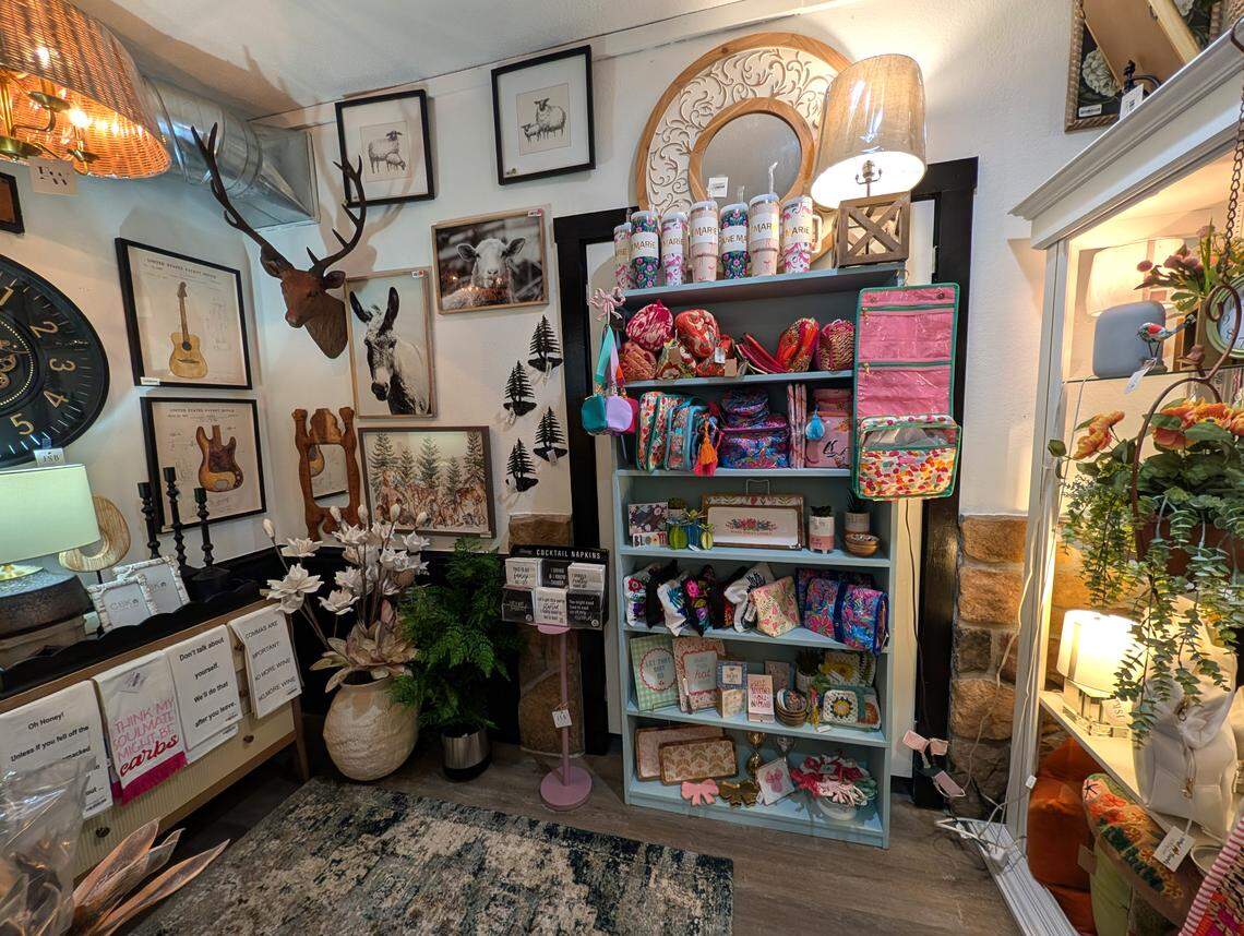 Blush Home Décor by JSB Designs offers both decorative and functional merchandise.