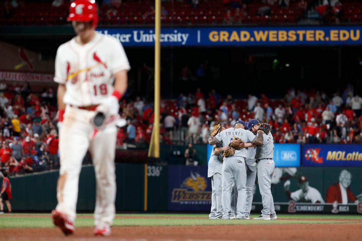 The Cardinals offense disappeared and now St. Louis has just a 2 game lead in the NL Central.