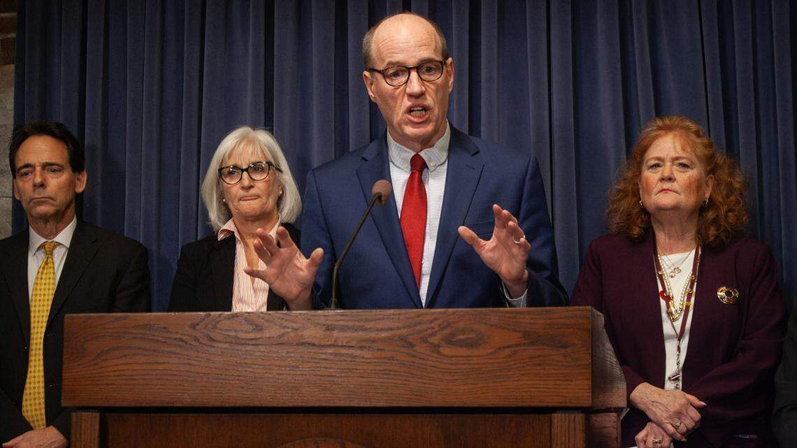 Senate Democrats introduce bills to regulate artificial intelligence