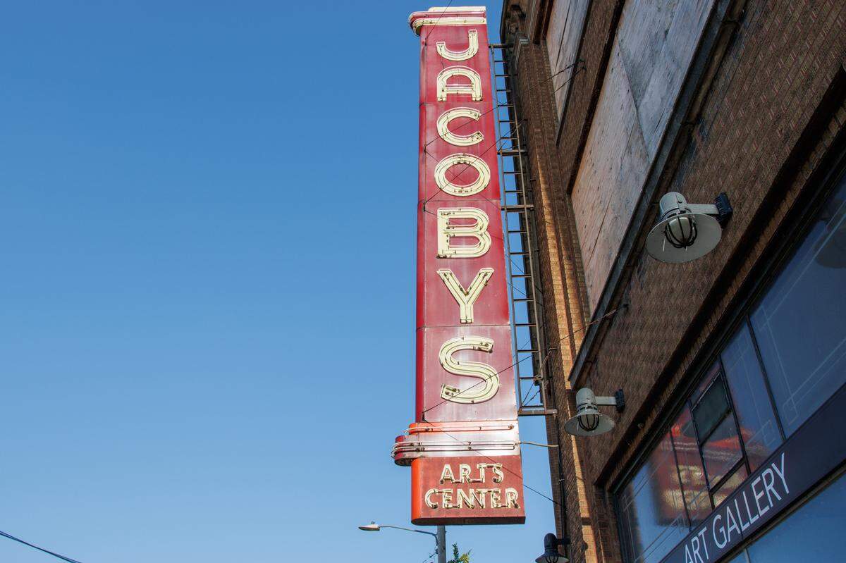 The Jacoby Arts Center sign lies in Alton, IL on Thursday, August 1, 2024.