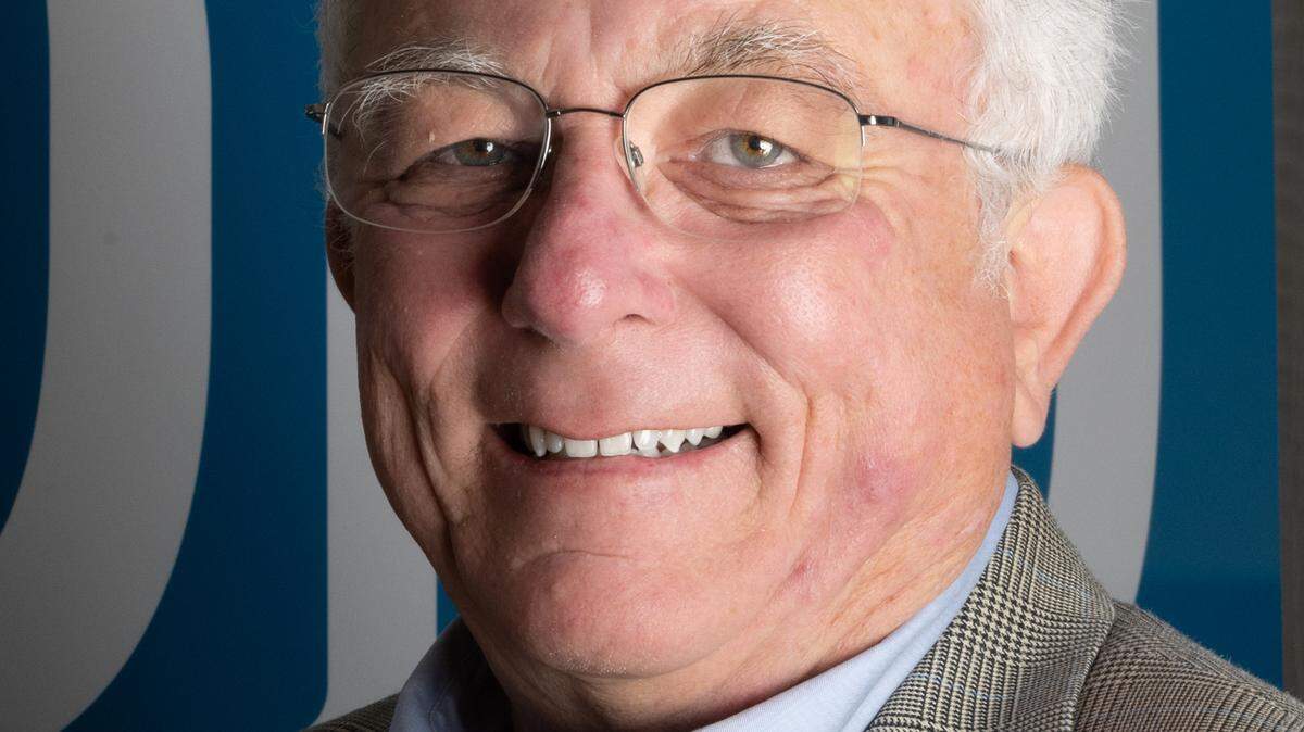 Jeffry Couch, editor and general manager of the Belleville News-Democrat, is retiring after 20 years.