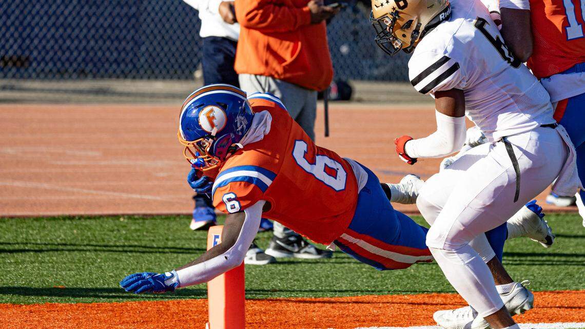 East St. Louis gets little resistance in advancing to Illinois 6A championship game