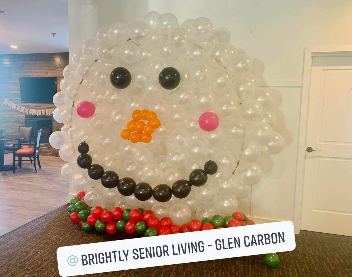 O’Fallon-Shiloh Chamber of Commerce announced the winners of the Snowman Selfie Challenge were Brightly Senior Living in Glen Carbon for Most Creative (above) and Redbird Pediatrics in O’Fallon for Most Selfies Taken, with Dr. JP Frost. Winners in drawings won a total of $600. Starting with the festive Illuminated Holiday Parade that drew thousands to downtown O’Fallon and continuing the community camaraderie throughout the month of December, Downtown District merchants and the O’Fallon-Shiloh Chamber of Commerce are jolly about a most wonderful time this year.