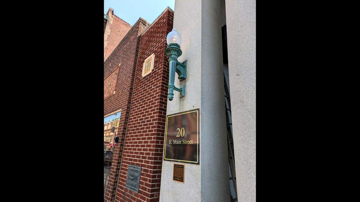 The exterior lights at Belleville Books are working again.