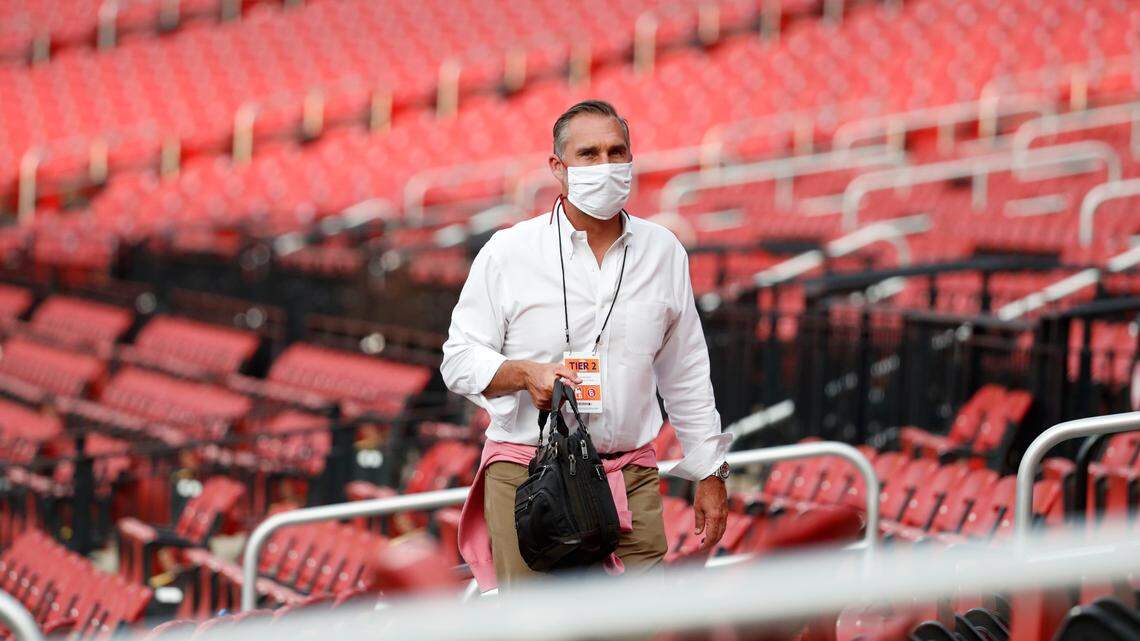 St. Louis Cardinals fans should opt out of season tickets to send the team a message