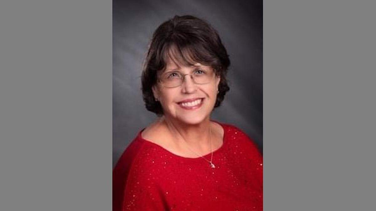 Cheryl Maguire, candidate for mayor in Wood River, IL