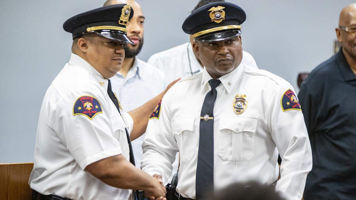 East St. Louis police chief Kendall Perry and Assistant Chief Ontourio Eiland during their swearing-in ceremony in 2019.