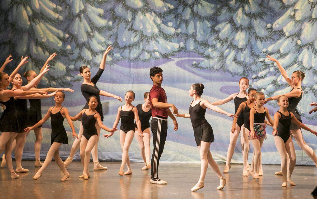Tickets for the Belleville Philharmonic Society and Belleville School of Ballet’s 35th anniversary production of “The Nutcracker” are currently on sale. Performances are Nov. 17 and 18.