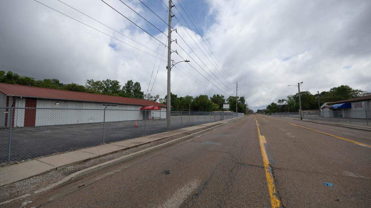 A man was fatally shot Monday in the 2200 block of North Kingshighway in Washington Park.
