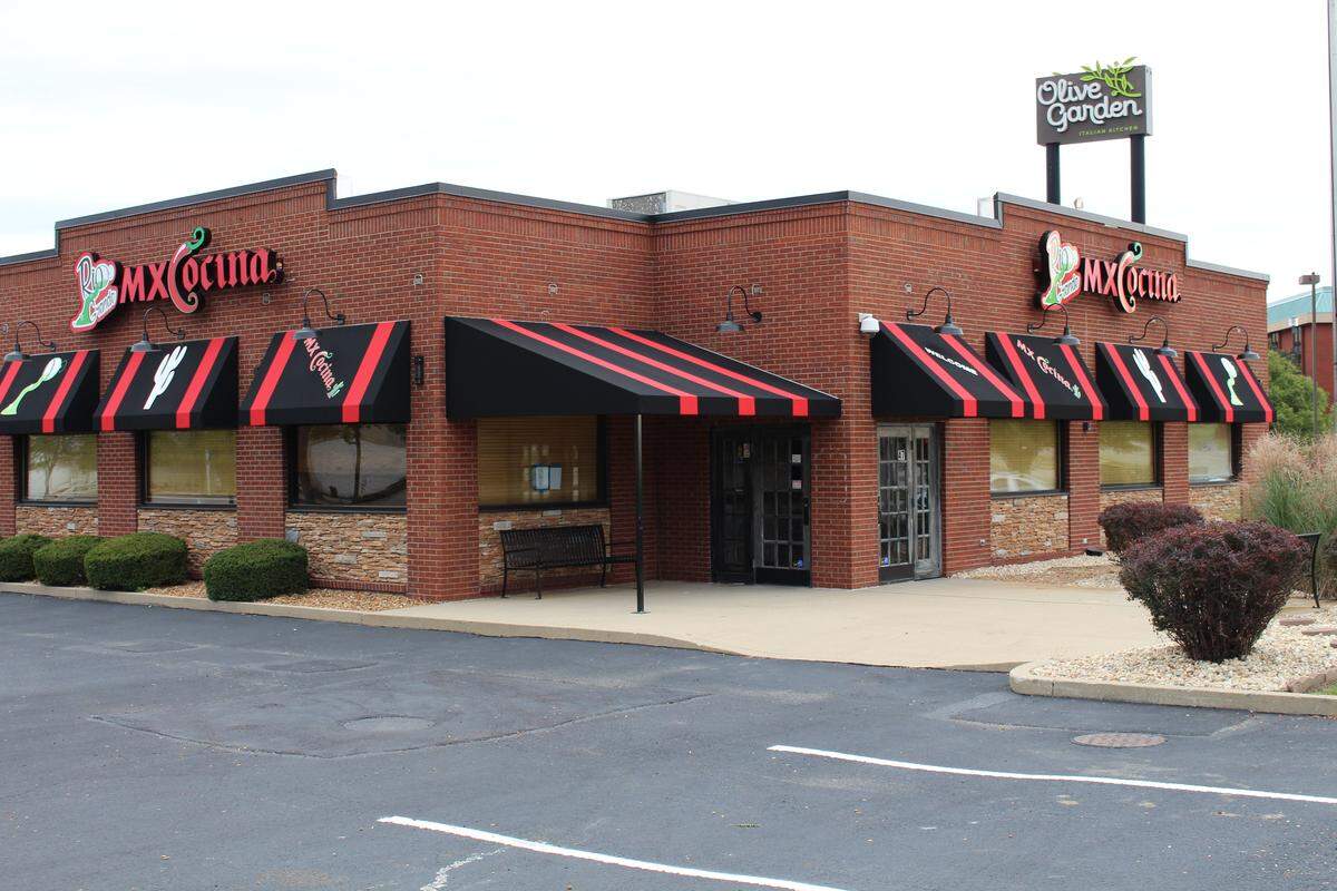 Rio Grande Mexican restaurant is expected to open soon in the former Applebee’s Grill & Bar building in Fairview Heights. It has new awnings and a newly paved parking lot.