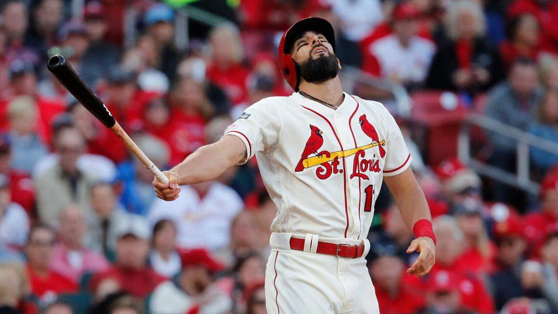 Shildt can’t stand by his loyalties as the Cardinals’ season hangs in the balance