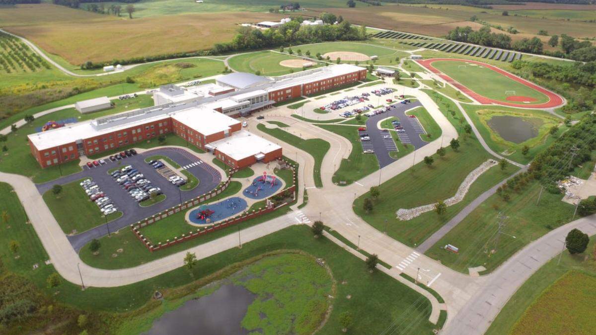 Belle Valley School District 119 operated Belle Valley North, an elementary school, and Belle Valley South, a middle school, for decades before encountering mine subsidence and constructing a new campus for all grades on Amann Road in Belleville. They moved in 2012.
