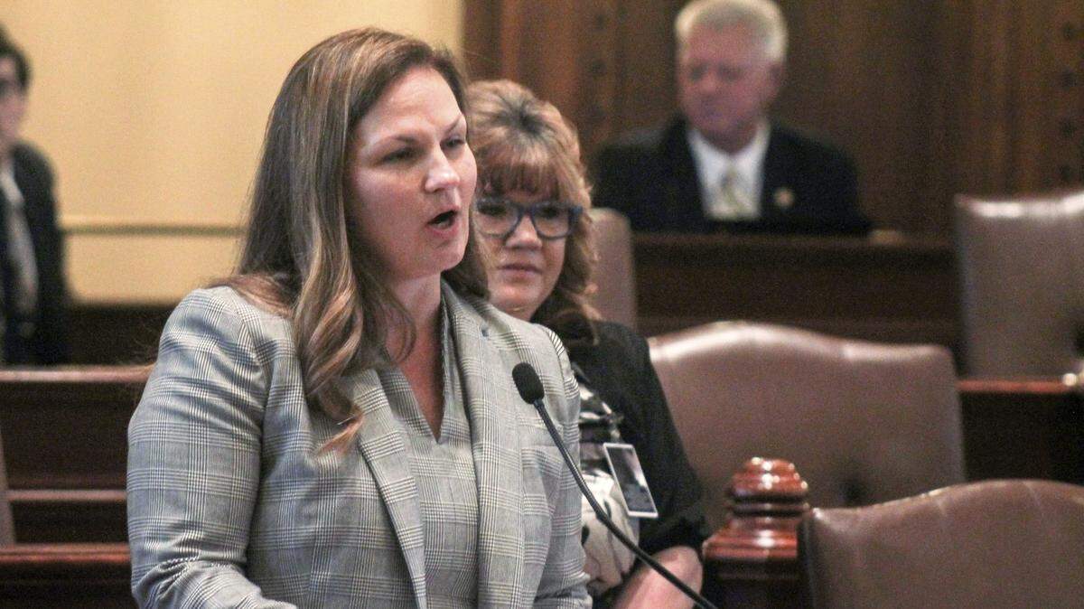 Senator Rachelle Crowe (D) 56th District