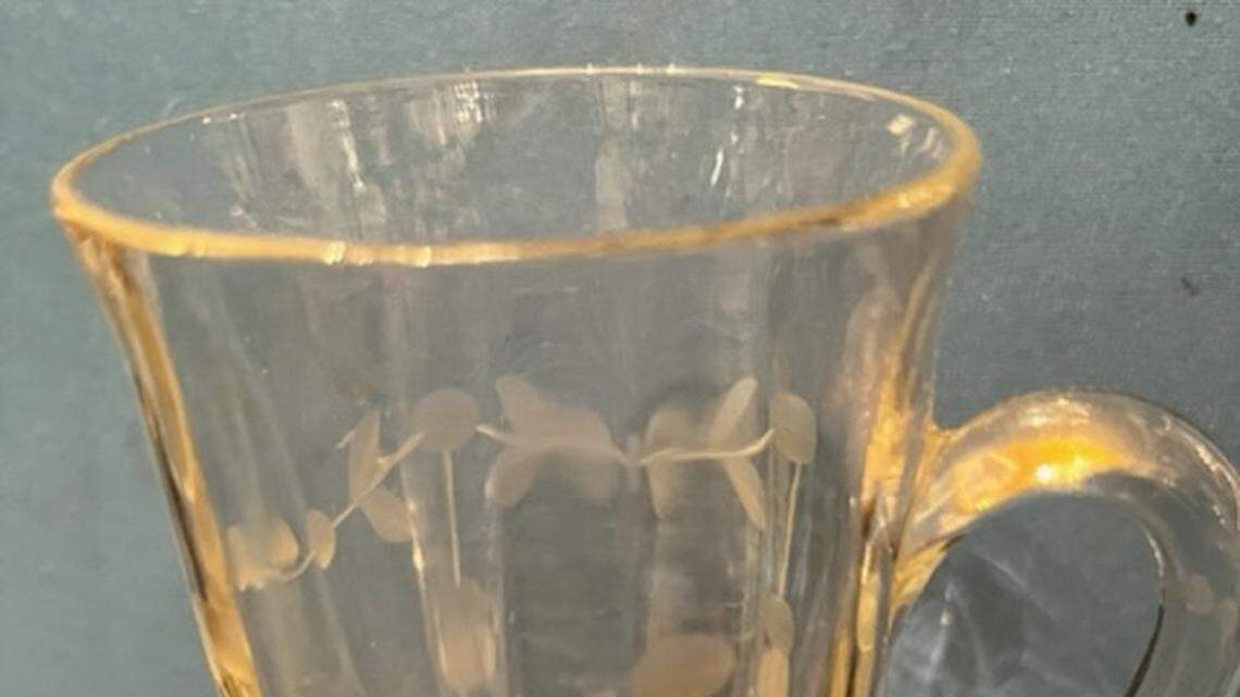 I’m debating giving my niece a crystal mug glass for Christmas. Is this a good idea?