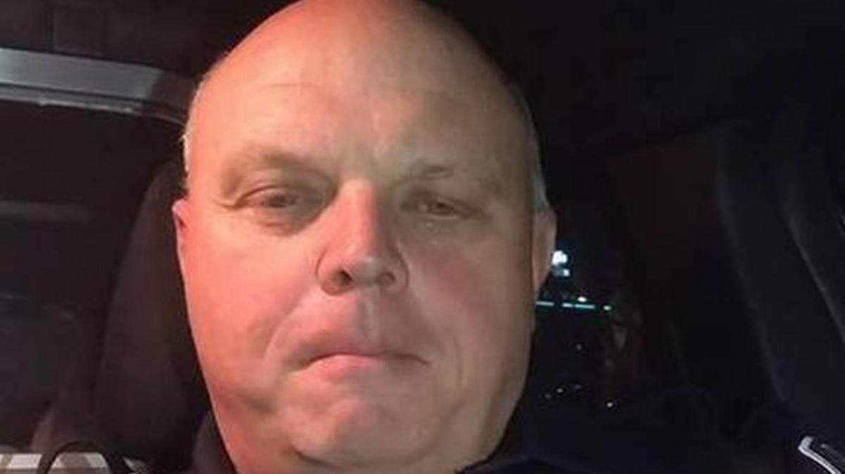 Seattle Police Officer Eric Michl snapped this stern selfie in June 2017 to attach to a text to a recalcitrant ride-share driver who was refusing to return a passenger’s lost purse.