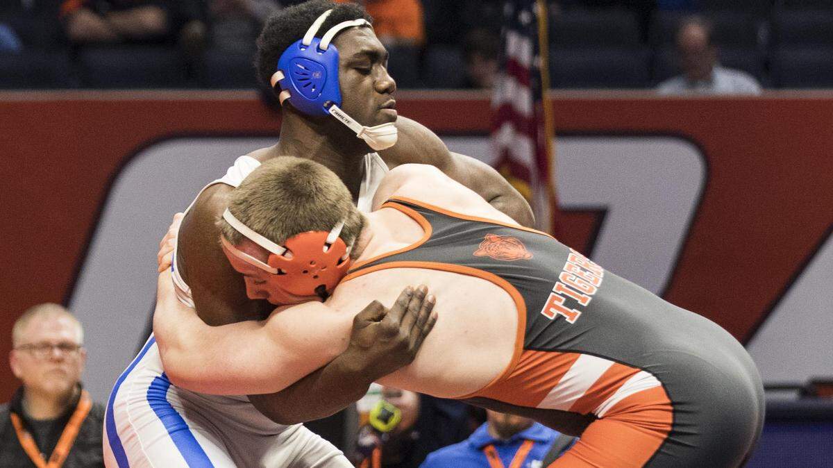 Cahokia’s Jacob Bullock won the 220-pound title Saturday at the Class 2A Mahomet-Seymour Wrestling Sectional