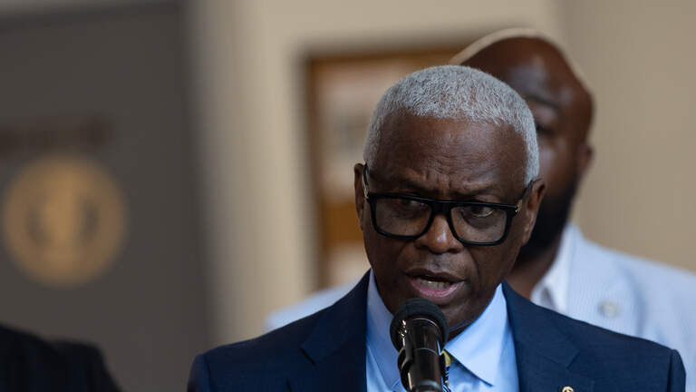 In wake of murders, East St. Louis leaders offer support, tout reduced crime