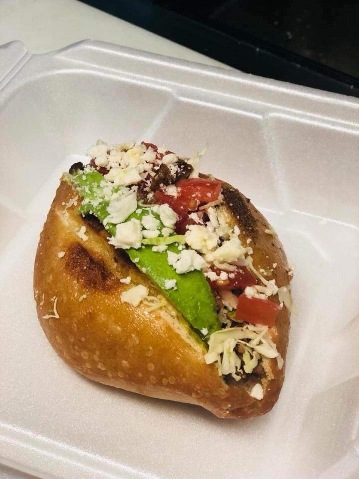 A look at the Valley taco from Truckeria Del Valle Food.