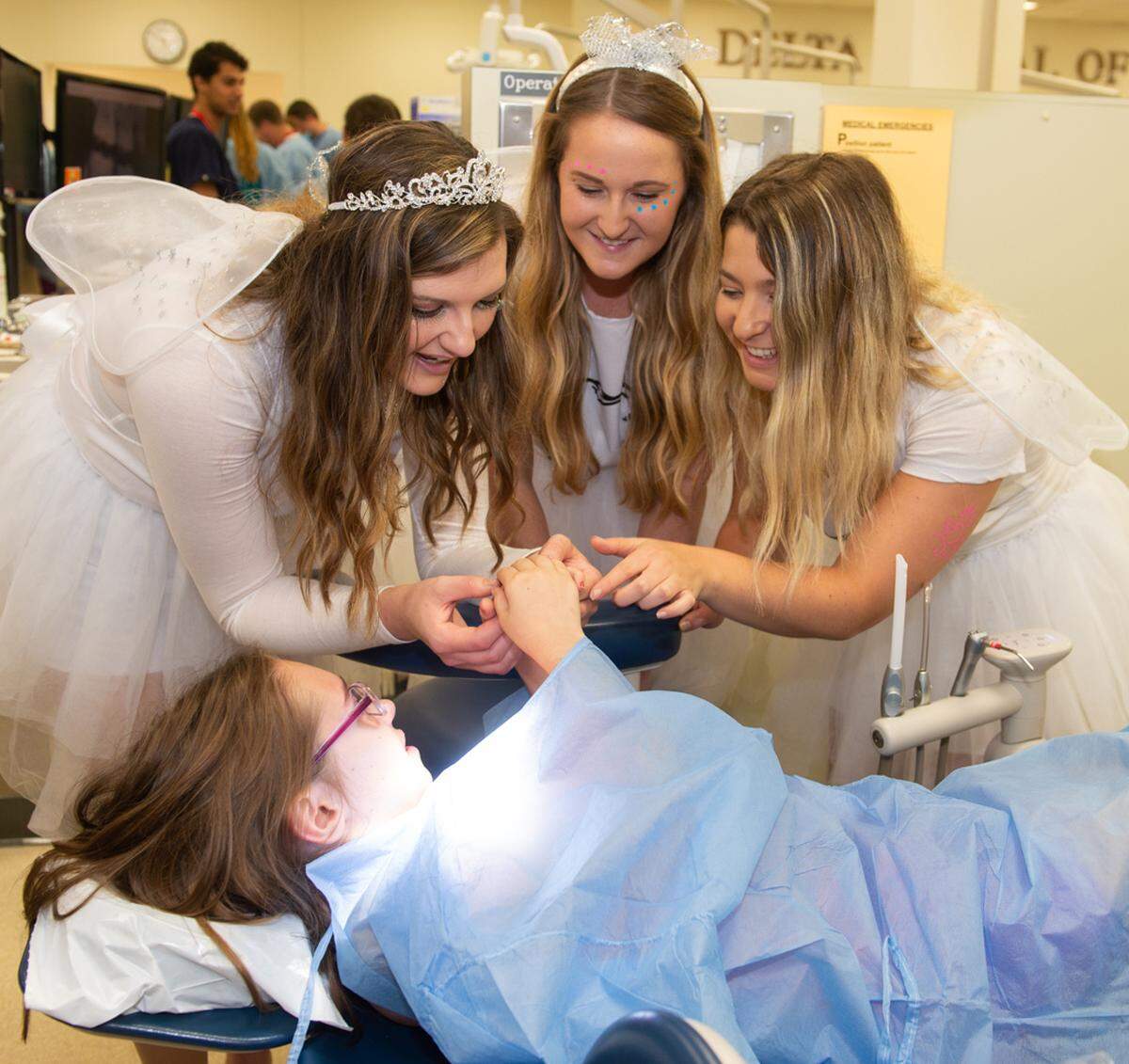 Southern Illinois University’s School of Dental Medicine will provide free comprehensive dental care for qualifying children Monday, Oct. 14. For information, call 618-474-7200.