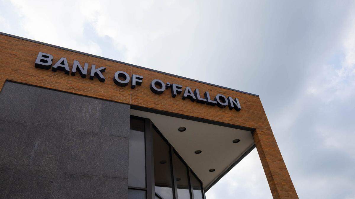 Outside of the Bank of O’Fallon on May 14, 2025.