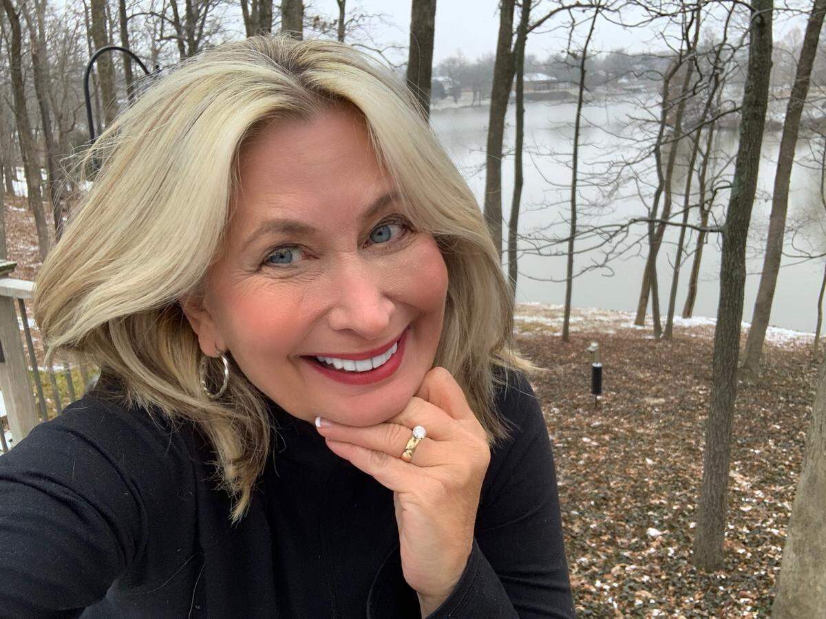 Belleville News-Democrat columnist Michelle Meehan Schrader still has unanswered questions about the untimely demise of her goldfish, Sally, when she was 9 years old. The “case” remains unsolved.