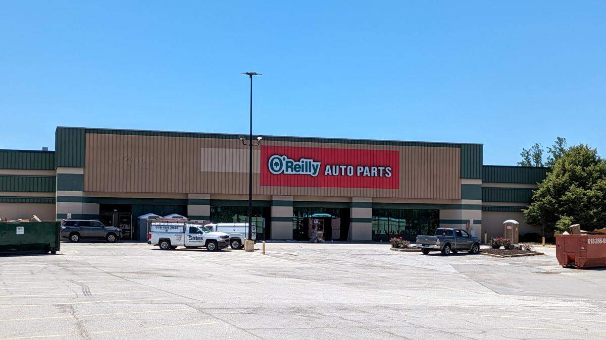 O’Reilly Auto Parts, 110 Carlyle Plaza Drive, Belleville