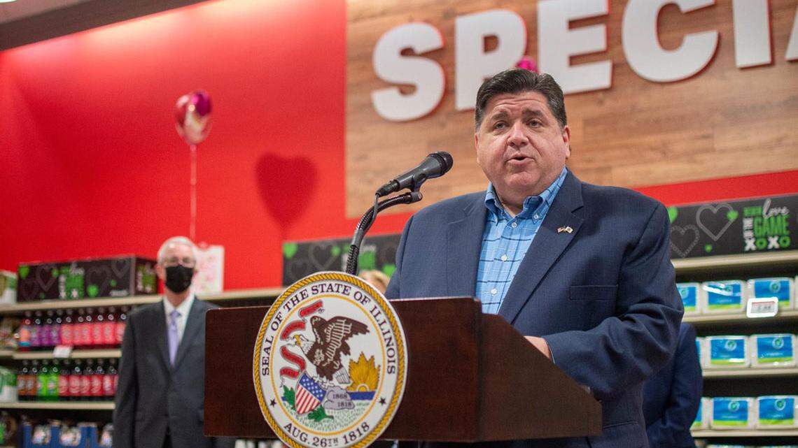 New Illinois laws in 2026: Grocery tax to end, aquifer protections begin