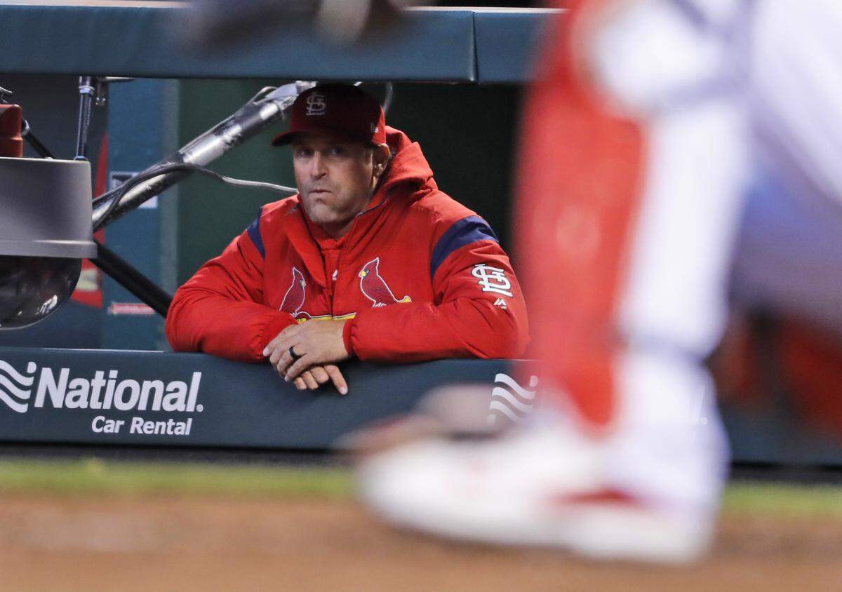 Mike Matheny manages like he’s the skipper of a T-ball team, not one of baseball’s blue bloods.