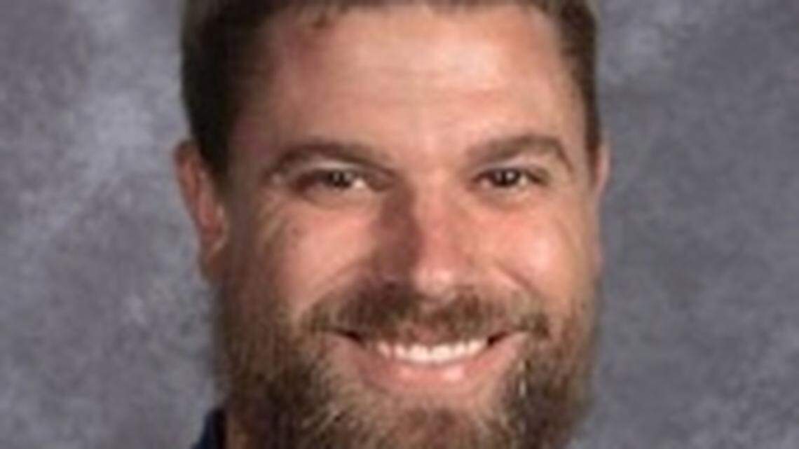 Collinsville’s girls basketball team has a new head coach. It’s a familiar face.