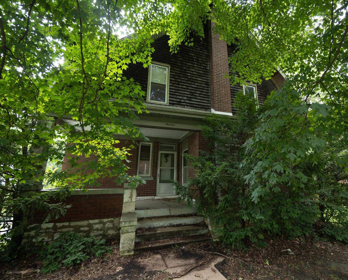 14 Granvue Drive in Belleville
