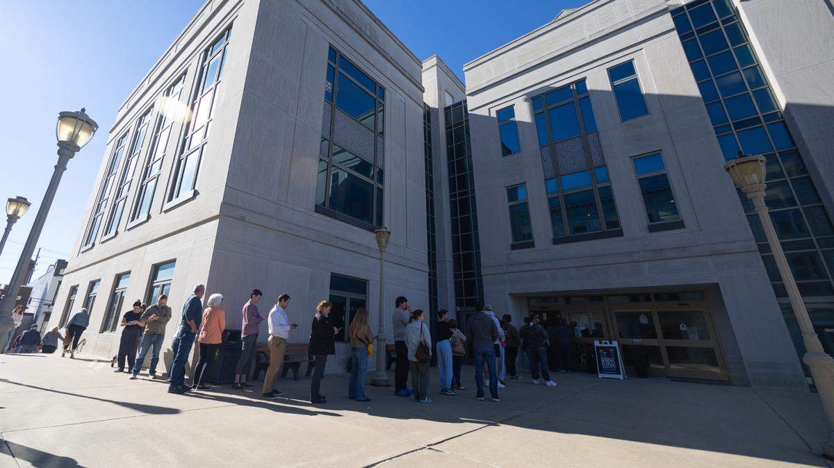 Voters line up outside the Madison County Courthouse in this 2024 file photo.