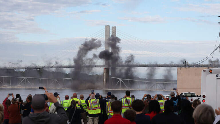 In a flash, 80 years of history tumbles into Mississippi with Chester Bridge