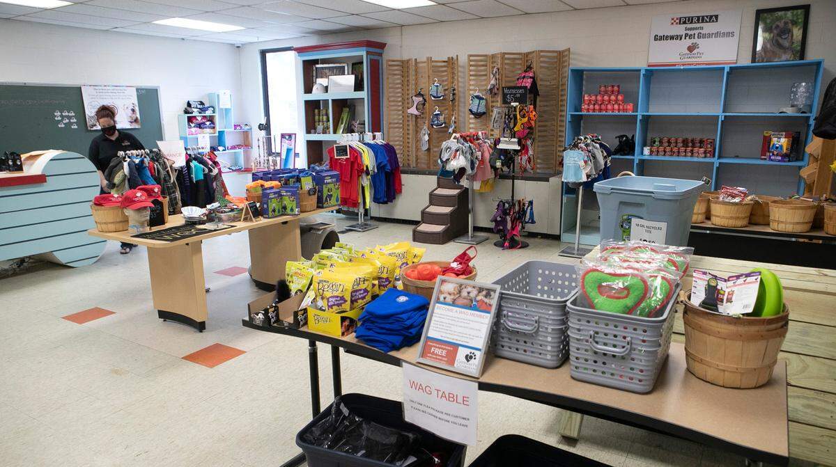 People can get low-cost leashes, toys and other supplies at the Gateway Pet Guardians store.