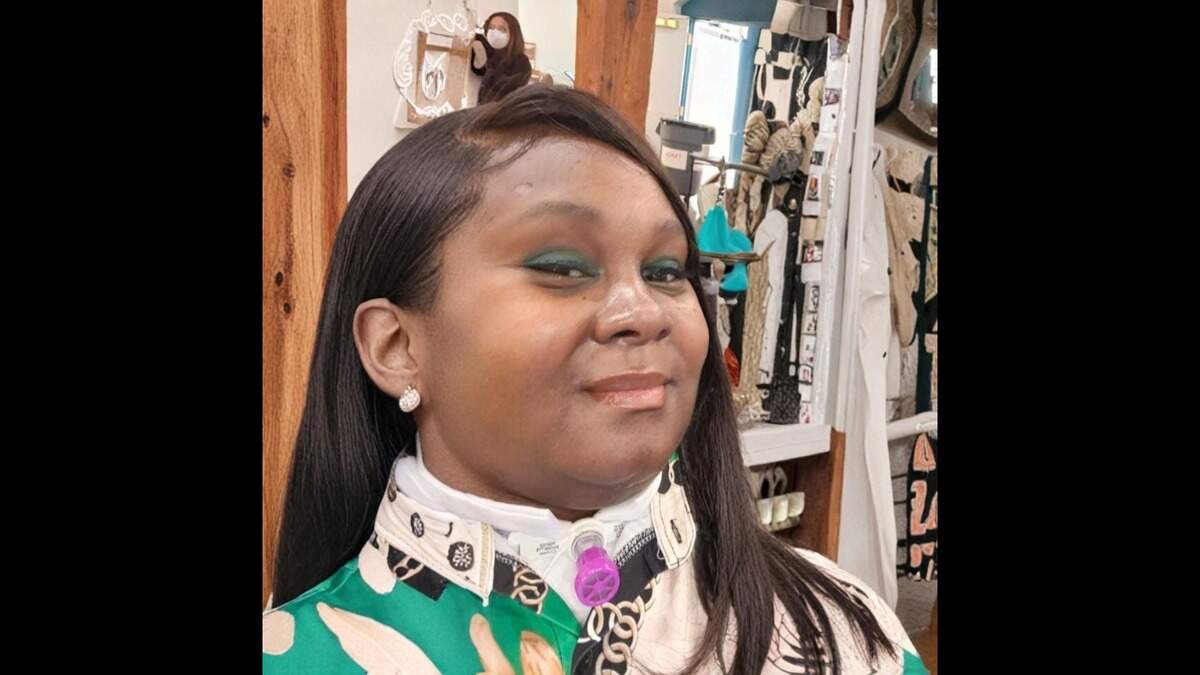 Plaintiff Ebony Payne, a disabled Chicagoan who advocated against the aid in dying law.