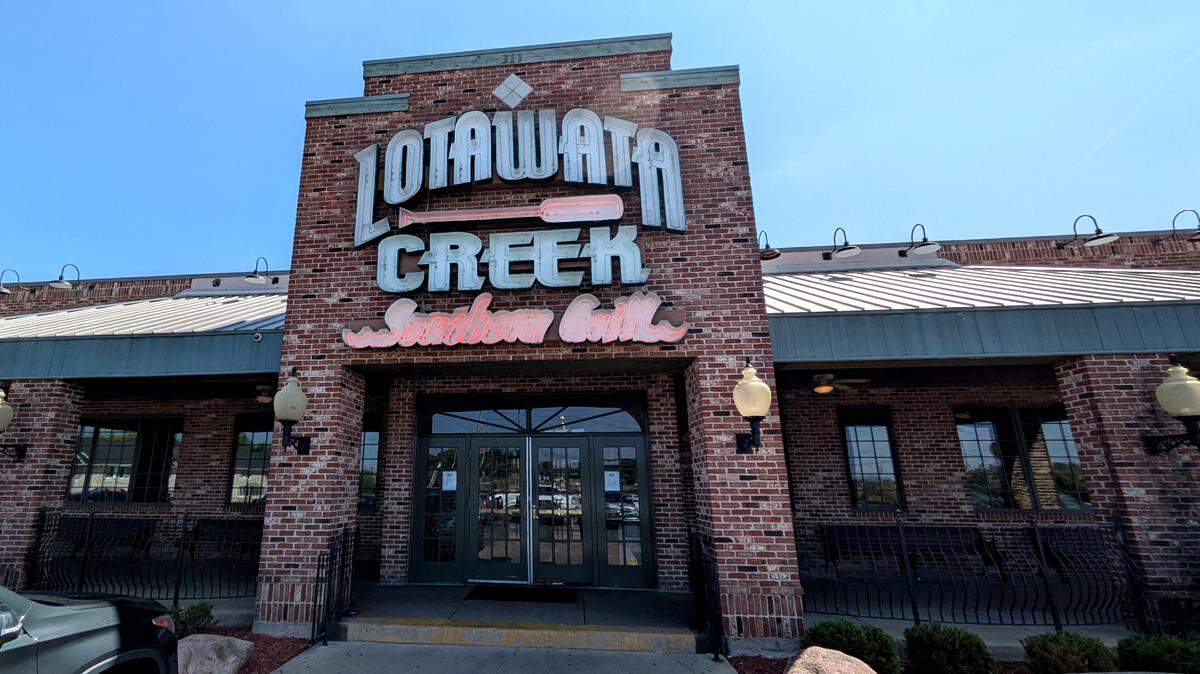 Lotawata Creek, 311 Salem Place, Fairview Heights