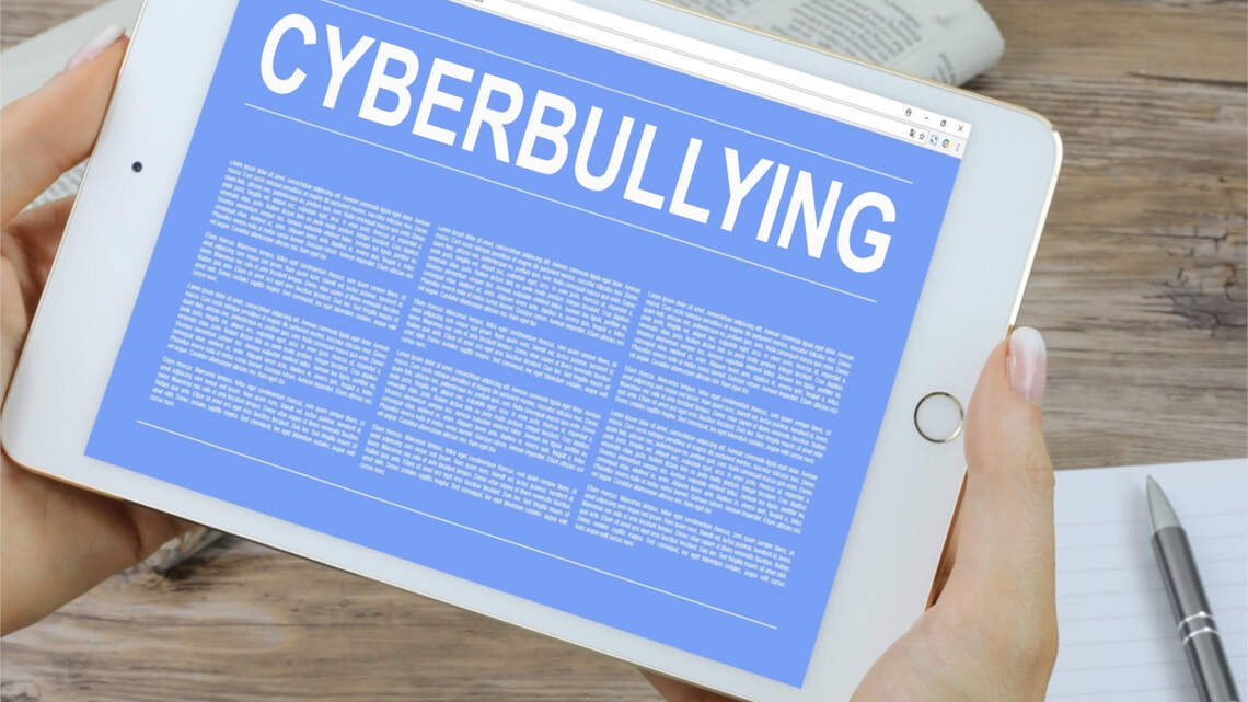 Illinois schools grapple with AI cyberbullying, deepfakes as new law takes effect