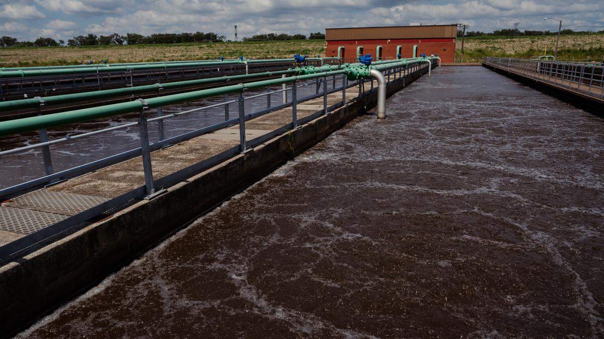 Wastewater goes through the aeration process at the Granite City Sewage Treatment Plant on Wednesday, Aug. 20, 2025, in Granite City.