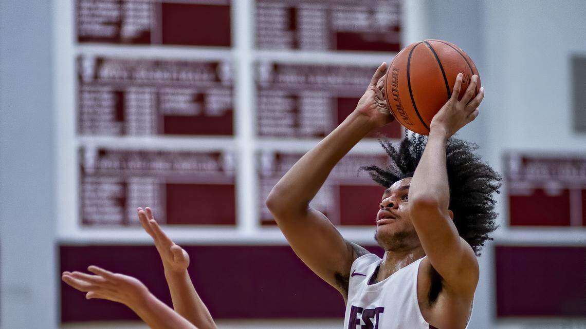 Belleville West turns up defense in come-from-behind win against Mascoutah