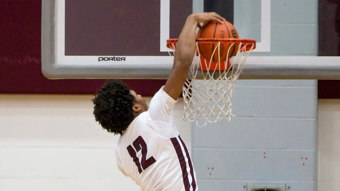 Shumpert’s big night leads Belleville West back into the Elite 8