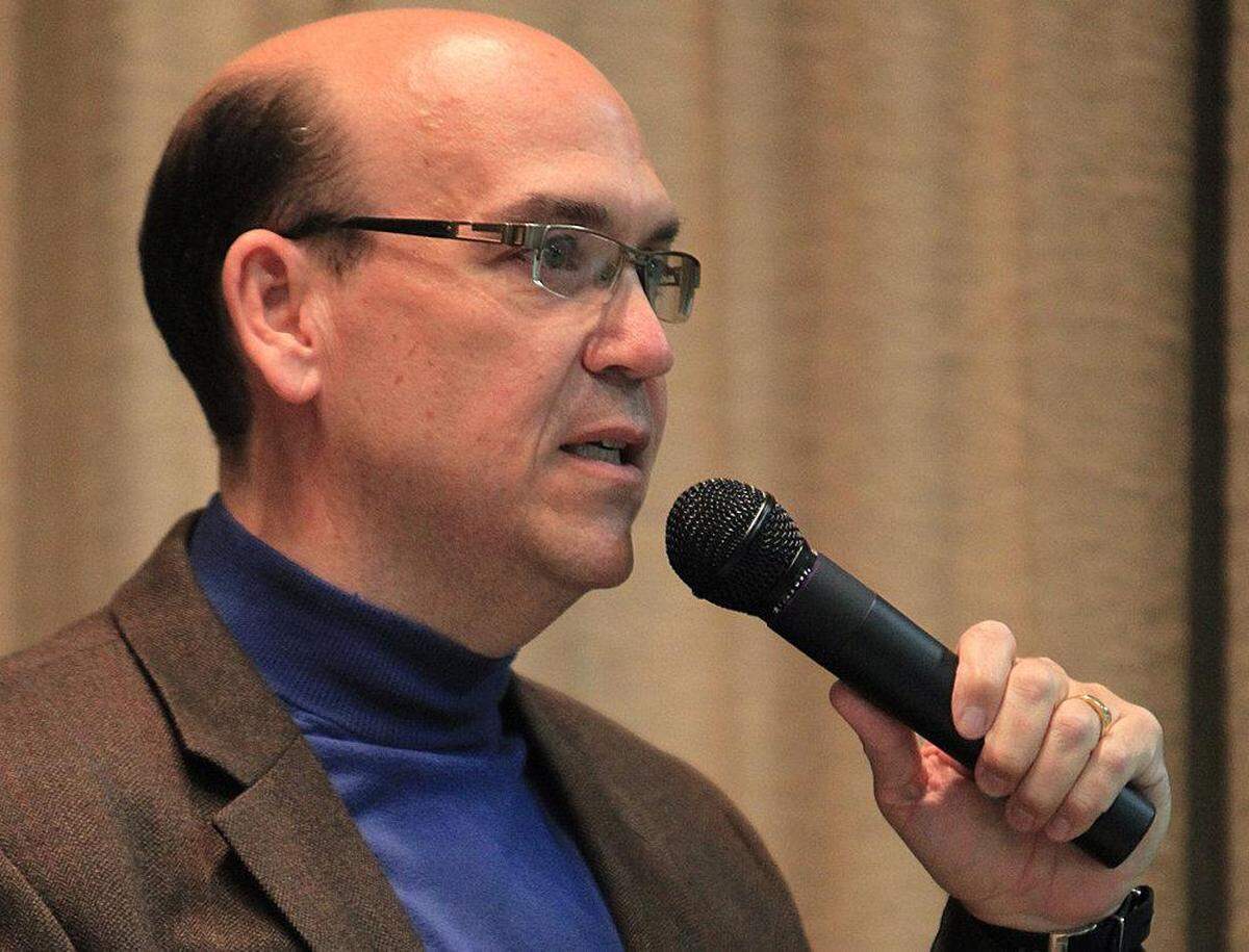 Phil Elmore