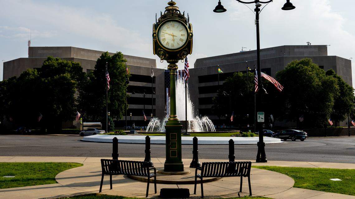 The metro-east’s population shrank in the last 5 years. One county is bucking trends